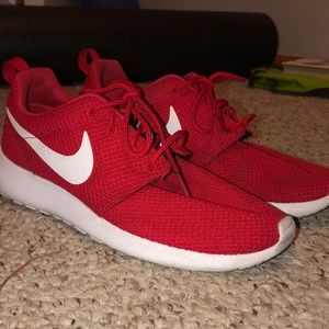 Red Nike Roshes